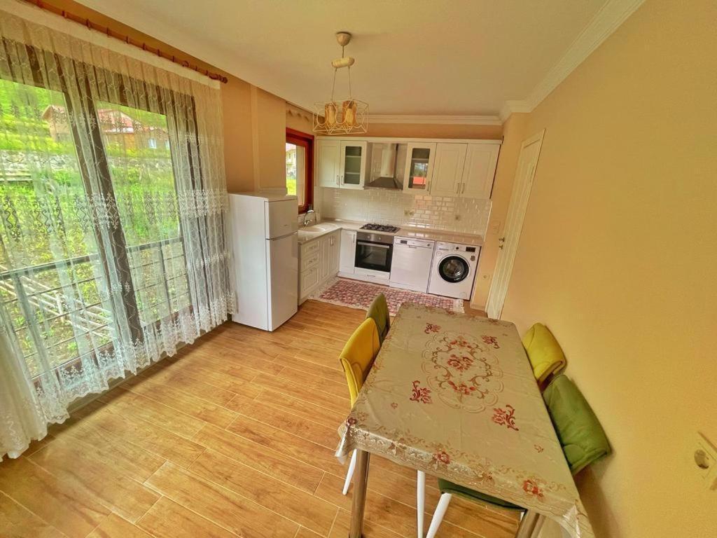 Zeren Pansiyon Kamalac Exterior foto